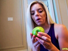 Sweetheart blonde with long legs Trisha Parks fucked in the bedroom
