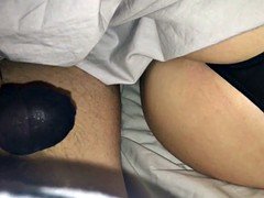 素人, 足, 足コキ, 手コキする, 淫乱熟女, 穴開きパンティ, ハメ撮り, 妻