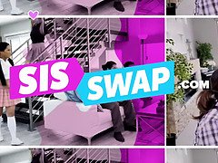 Sucer une bite, Tir de sperme, Gorge profonde, Faciale, Doigter, Mère que j'aimerais baiser, Bureau, Criant
