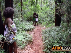 Africain, Belle grosse femme bgf, Gros seins, Sucer une bite, Plantureuse, Rondelette, Léchez, Plan cul à trois