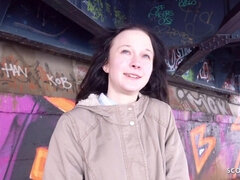 Enthousiasteling, Rondborstig, Sperma shot, Diep in de keel, Duits, Ruw, Verlegen, Tieten likken