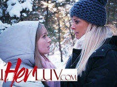 Blond, Vingeren, Lesbisch, Moeder die ik wil neuken, Moeder, Realiteit, Tiener, Tieten likken