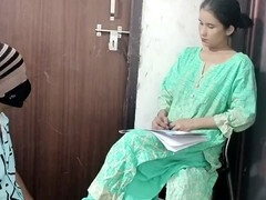 18 летние, Любители, Бисексуалы, Грязные слова, Индианки, Киски, Чулки, Туалет