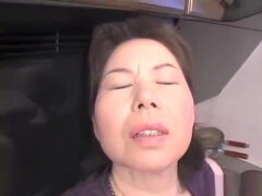 Asiatique, Femme couguar, Poilue, Mature, Mère que j'aimerais baiser, Maman, Adolescente, Épouse