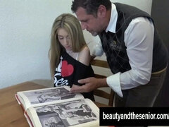 Blonde, Sucer une bite, En levrette, Faciale, Hard, Hd, Chevaucher, Rasée