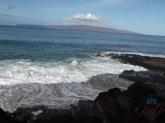 Leie, Strand, Fingern, Handjob, Im freien, Pov, Schlucken, Spanner