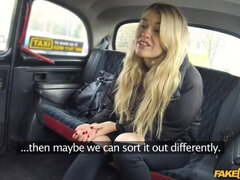 Rubia, Coche, Linda, Estilo perrito, Atragantadas, Lamidas, Al aire libre, Pov