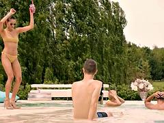 Anal, Nana, Beauté, Sucer une bite, Brunette brune, Mignonne, Masturbation, Nénés