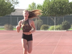 Анальный секс, Танцы, Двойное проникновение, Мастурбация, Оргазм, На публике, Соло, Сквиртинг