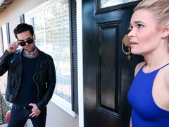 Cul, Gros cul, Sucer une bite, Brunette brune, Branlette thaïlandaise, Rasée, Adolescente