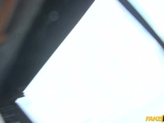 Rubia, Mamada, Coche, Corridas, Penetracion con dedos, Pajear, Pov, Coño