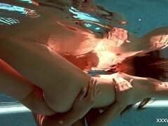 Tetas grandes, Fetiche, Hd, Público, Ruso, Flaco, Adolescente, Bajo el agua