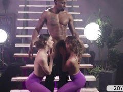 Жопа, Блондинки, Минет, Волосатые, Ласковые ручки, Секс без цензуры, Хд, Втроем