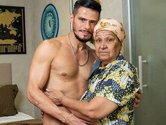 18 jahre, In den arsch, Wohlbeleibte schöne frauen, Grosser schwanz, Oma, Realität, Rau, Ehefrau