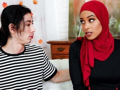 Culo grande, Verga grande, Tetas grandes, Mamada, Estilo perrito, Novia, Flaco, Adolescente