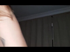 18 jaar, Enthousiasteling, Grote kont, Blond, Rondborstig, Kantoor, Orgasme, Tiener