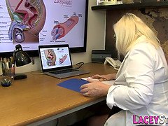 Granny enjoys vulva cougar