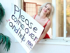 Blond, Pijpbeurt, Hondjeshouding, Natuurlijke tieten, Kort haar, Mager, Kousen, Tieten likken