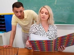 デカ尻, デカパイ, ブロンド, フェラチオ, 茶髪の, バック, ラティーナ, 教師