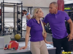 Lieveling, Grote lul, Zwart, Vrouw, Sportzaal, Hardcore, Pornster