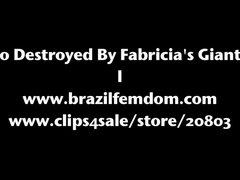 Muscled slut Mayara Shelson facesitting her lover - fetish femdom