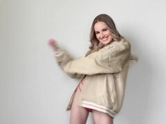 Grosse bite, Blonde, Classique, Fétiche, Interracial, Mère que j'aimerais baiser, Petite femme, Tatouage