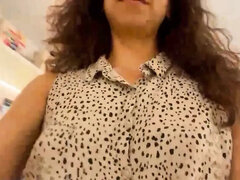 18 años, Sadomasoquismo, Bisexual, Mamada, Penetracion con dedos, Sexo duro, Chupando, Inodoro