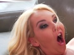 ブロンド, フェラチオ, 巨乳な, 汚れた　, 顔射, オナニー, のぞき, 濡れ