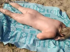 Playa, Culo grande, Tetas grandes, Polla, Enorme, Masturbación, Tetas, Voyeur