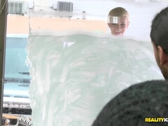 Nana, Blonde, Sucer une bite, Européenne, Faciale, Seins naturels, Chatte, Nénés