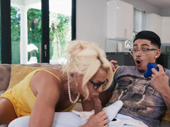 デカパイ, 彼女, 眼鏡, Hd, オマンコ, 魅力的, ショートヘア, タトゥー