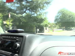 Grosser schwanz, Spermaladung, Hundestellung, Europäisch, Aufs gesicht abspritzen, Natürlichen titten, Hintern versohlen, Titten