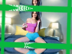Dildo, Fingern, Lesbisch, Mutti, Natürlichen titten, Rasiert, Titten, Vibrator