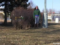 Braunhaarige, Bekleidet, Selbstgemacht, Jeans, Im freien, Pornostars, Öffentlich, Muschi
