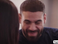 Stellung 69, Grosse titten, Blasen, Braunhaarige, Kondom, Füsse, Fetisch, Transfrau