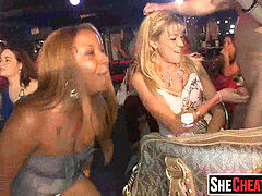 18 años, Amateur, Verga grande, Mamada, Atrapados, Cfnm, Dominacion femenina, Madres para coger