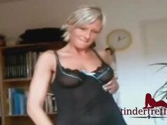 Amateur, Anal, Gros cul, Blonde, Sucer une bite, Femme couguar, Branlette thaïlandaise, Fait maison