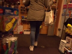 Amateur, Gordita, Alemán, Al aire libre, Pequeña, Pov, Público, Realidad