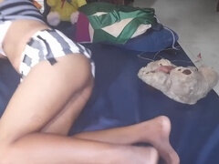 Seductive Desi babe moans loudly as she pleasures her wet pussy - exclusive video for her lover!