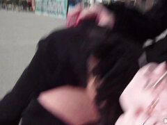 Leie, Arsch, Blondine, Tschechisch, Hundestellung, Italienisch, Zierlich, Öffentlich