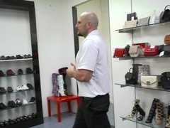 Rubia, Corridas, Fetiche, Penetracion con dedos, Tacones, Tetas naturales, Coño, Esposa