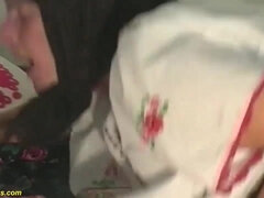 Bruinharig, Sperma shot, Lul, Extreem, Harig, Rijpe lesbienne, Moeder, Taboe