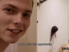 Grote kont, Blond, Pijpbeurt, Rondborstig, Masturbatie, Moeder, Stiefmoeder, Tiener