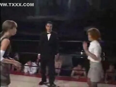 Pelea entre 2 japonesas Real fight between 2 japanese girls