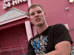 Naive gloryhole amateur tricked