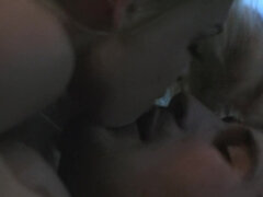 Grosse titten, Schlampe, Blondine, Blasen, Arzt, Aufs gesicht abspritzen, Hd, Lecken