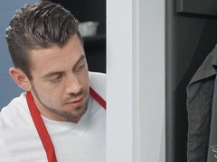 Анальный секс, Минет, Глубокая глотка, Вчетвером, Пирсинг, Лизание жопы, Тату, Втроем