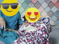 18 jaar, Grote mammen, Indisch, Natuurlijke tieten, Naakt, Kut duiken, Rijden, Tieten likken