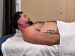 Tommy Foot Serviced - King Tommy