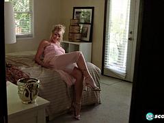 Grosse titten, Blondine, Oma, Hd, Masturbation, Reif, Milf, Spielzeuge